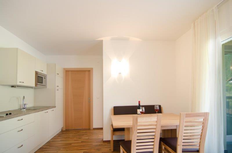 Garni Hotel Peterlinhof Калдаро Екстериор снимка