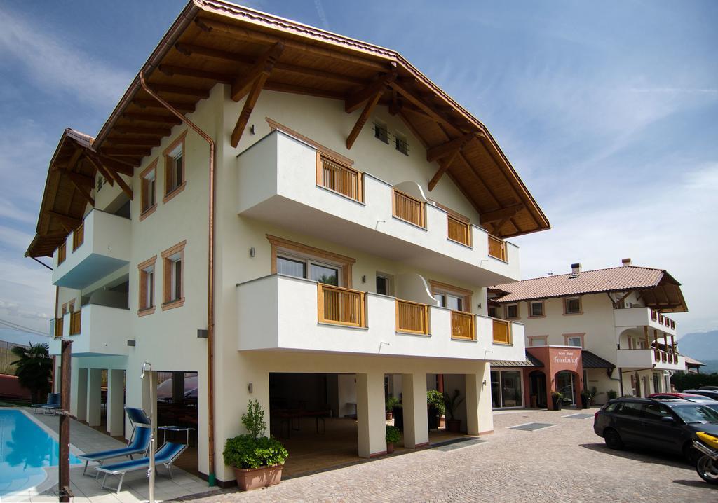 Garni Hotel Peterlinhof Калдаро Екстериор снимка
