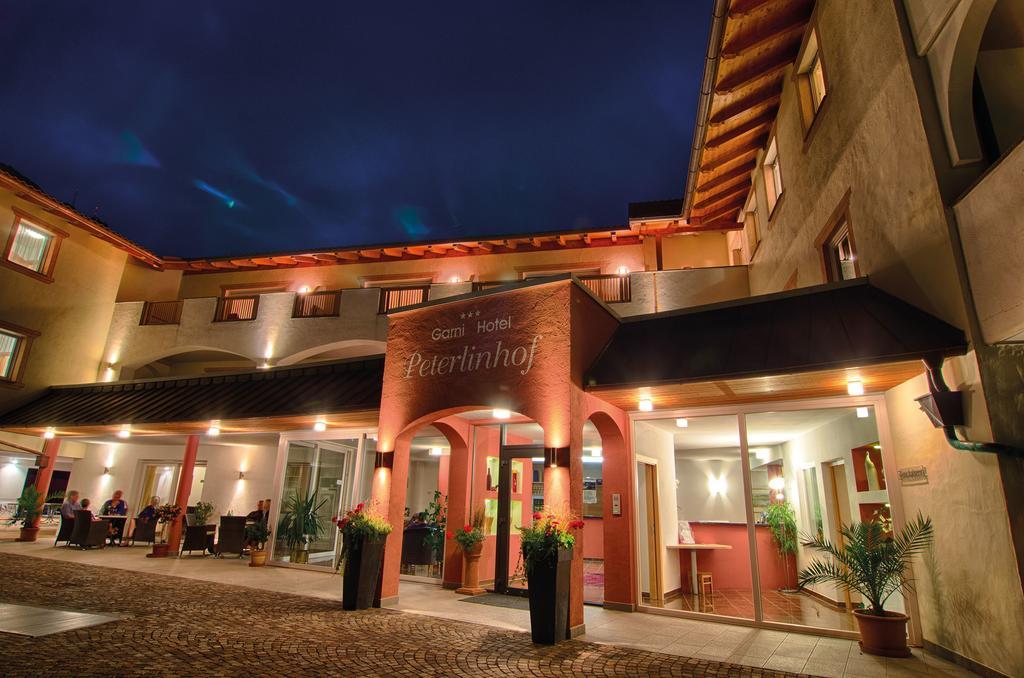 Garni Hotel Peterlinhof Калдаро Екстериор снимка