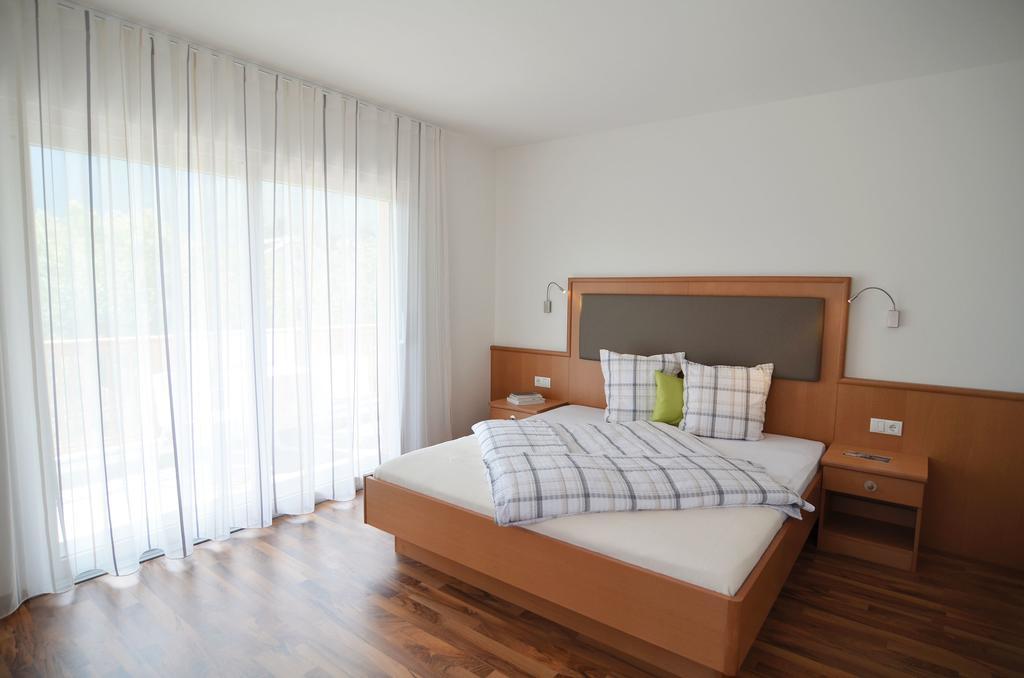 Garni Hotel Peterlinhof Калдаро Стая снимка