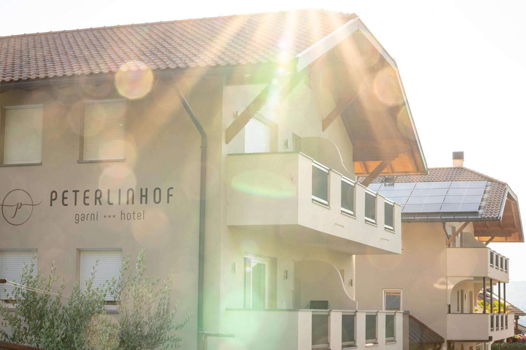 Garni Hotel Peterlinhof Калдаро Екстериор снимка