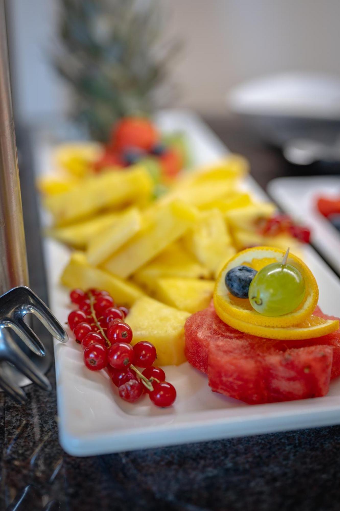 Garni Hotel Peterlinhof Калдаро Екстериор снимка